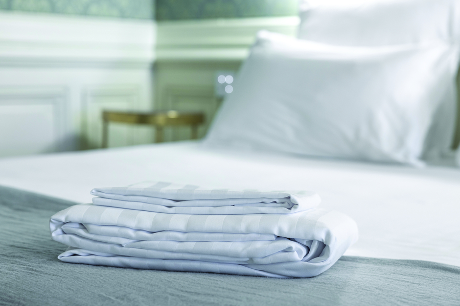 Linen - 70 thread count white satin strip polycotton