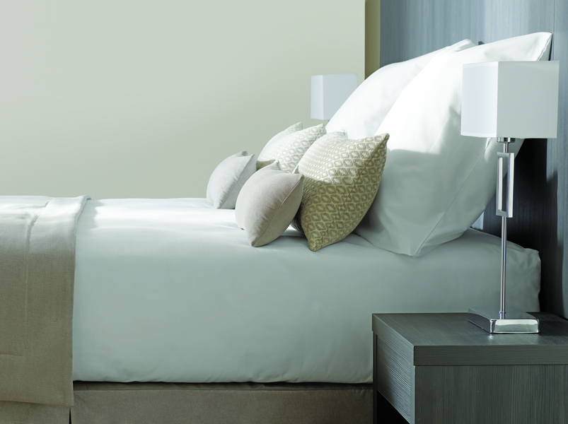 Linen - 51 thread count French made white polycotton