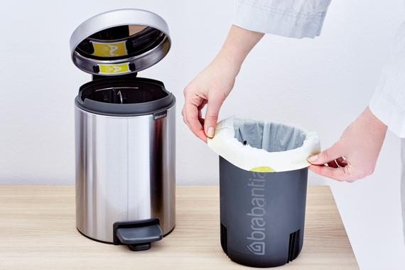 Poubelles de salle de bain