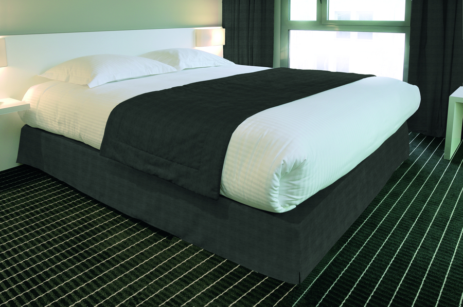 K06I2MKKA.jpg
