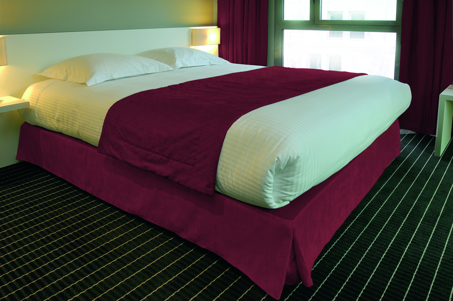 NJEKHPT1Q.jpg