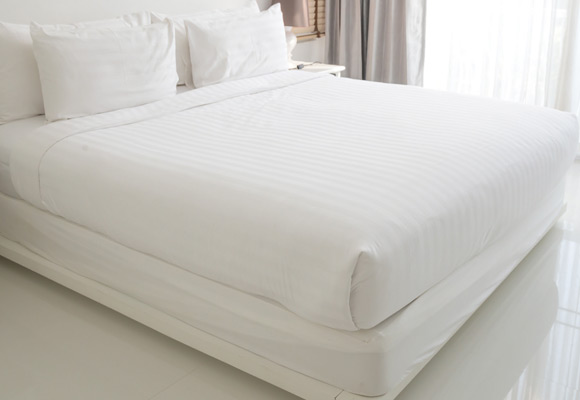 Draps, housses de couette et taies spécial hôtellerie, linge de lit hôtel