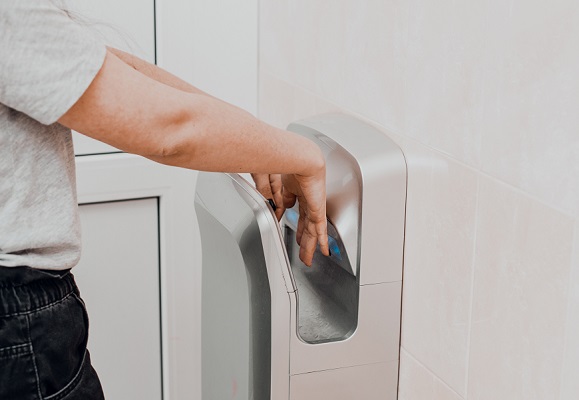 Hand dryer